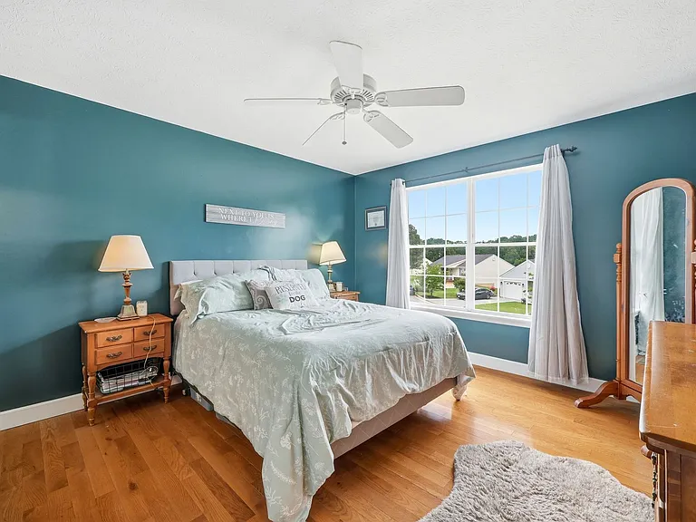209 Greenwood Rd — Photo 8