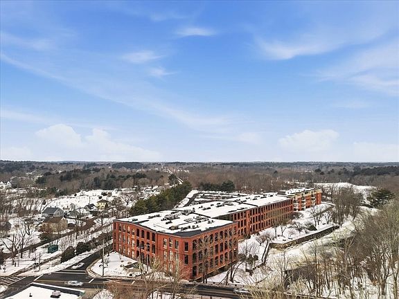 3rd image of 96 Old Colony Ave #222