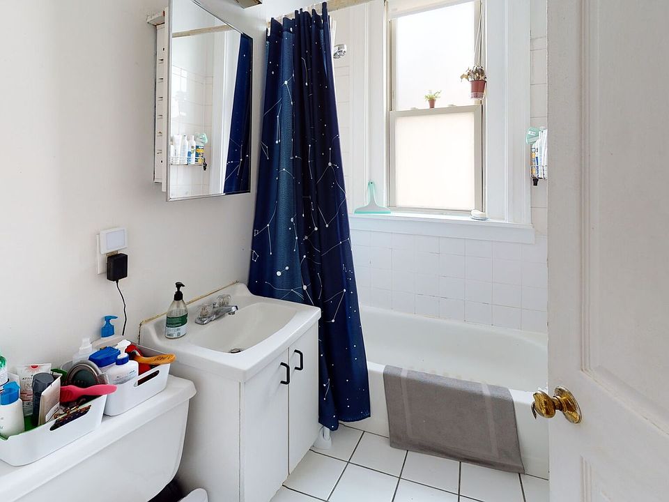 2nd image of 1625 Commonwealth Ave APT 19