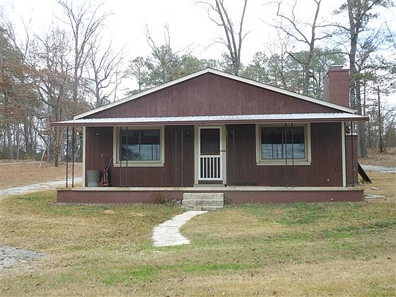 1st image of 372 Lakeside Dr