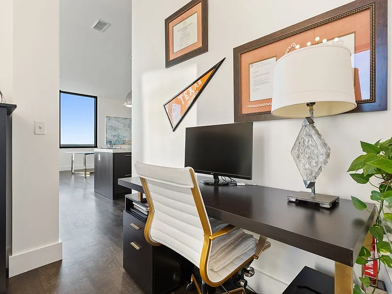 2200 Victory Ave #1105 — Photo 14