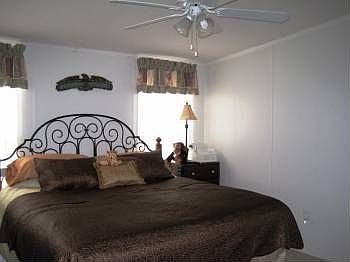 3rd image of 179 Windsor Ct