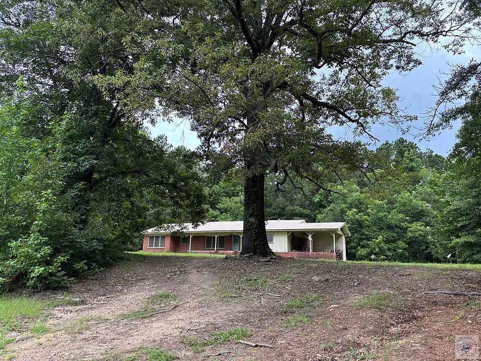 1st image of 325 Red River Rd N