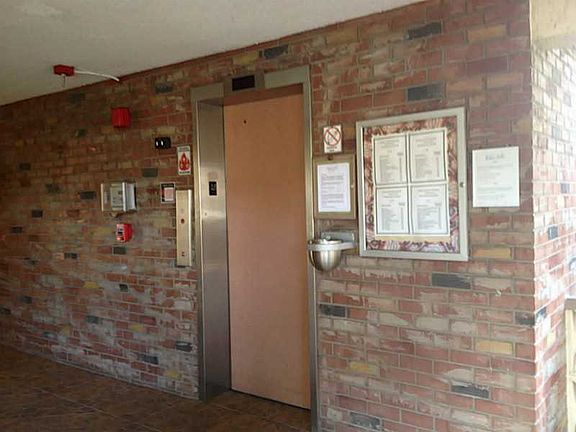 4th image of 3750 NE 169th St APT 309