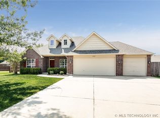 15402 E 90th St, Owasso, OK 74055