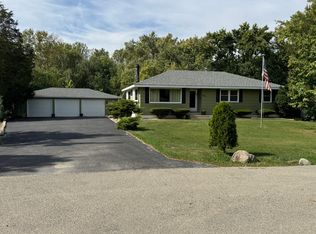 609 Oak St, Lockport, IL 60441