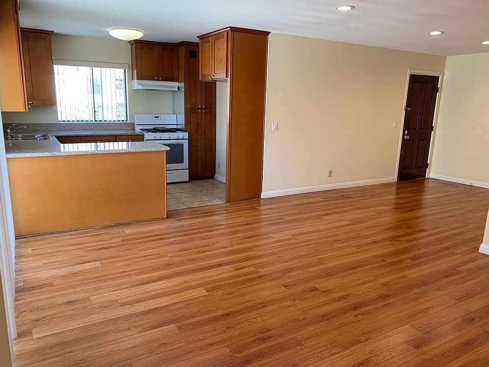 1st image of 343 N Louise St APT 8