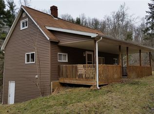 497 Log Cabin Rd, East Millsboro, PA 15433