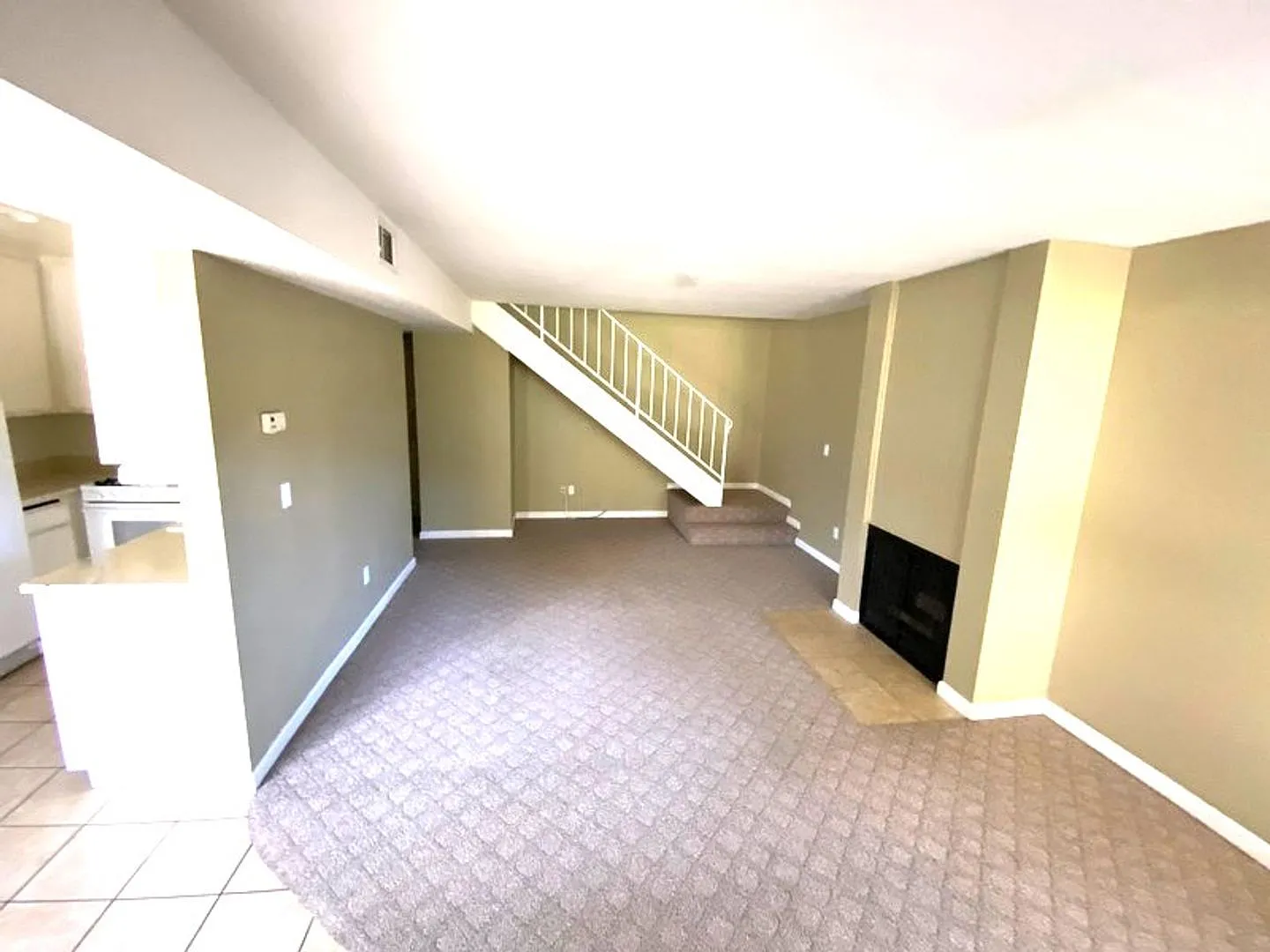 Knollwood Village Townhome in Orcutt — Photo 3