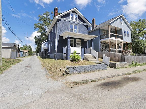2nd image of 1140 Forest St