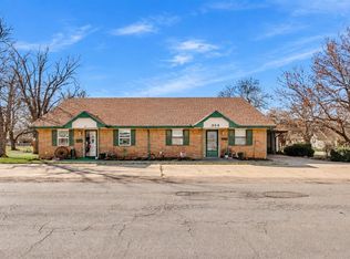 324 W 4th St, Hobart, OK 73651
