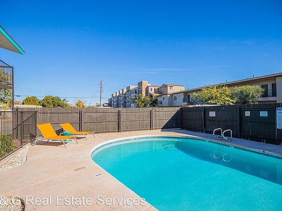 4th image of 2020 W Orangewood Ave #27