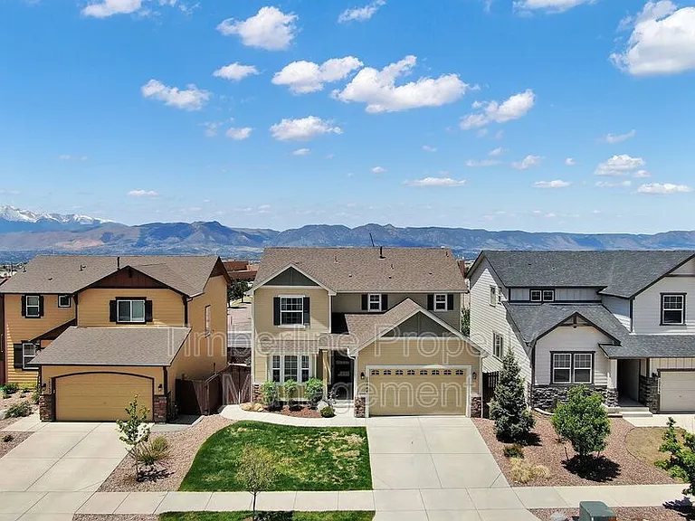 10744 Echo Canyon Dr — Photo 1