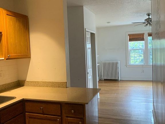 2nd image of 3220 Blaisdell Ave APT 14