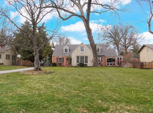 1645 E Meadowmere St, Springfield, MO 65804