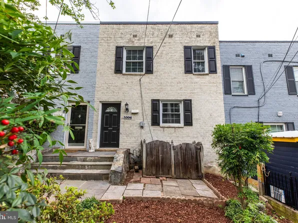 3306 Landover St, Alexandria, VA 22305