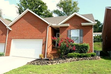 1st image of 3266 Thomas Hill Way