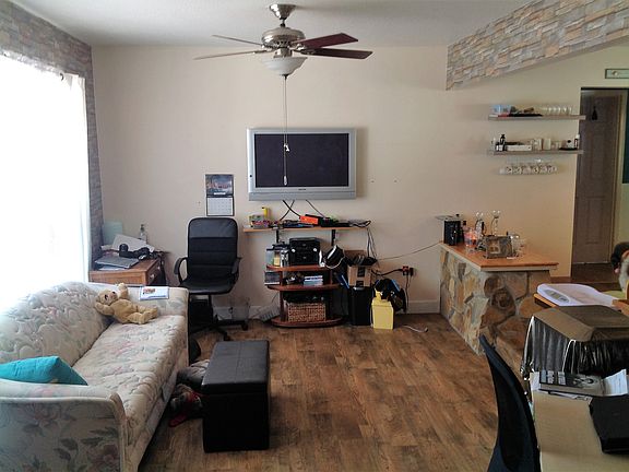 2nd image of 1477 Stamford St