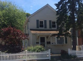 41 Webster St, Merrick, NY 11566