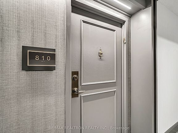 4th image of 7 Townsgate Dr Unit 810