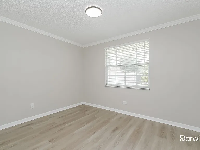 12401 Kiwi Ave — Photo 12