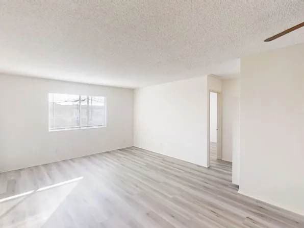 22 E Market Street, 22 E Market St #D, Long Beach, CA 90805