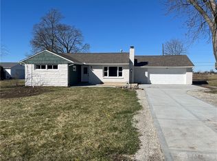 313 Ravenwood Dr, Springfield, OH 45504