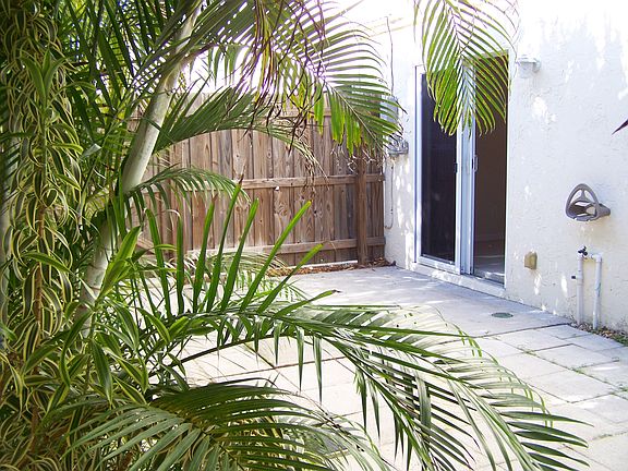 5th image of 1280 A1a Hwy APT G