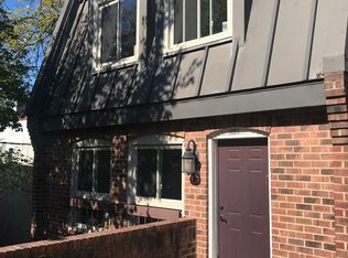 1220 Eton Ct NW, Washington, DC 20007