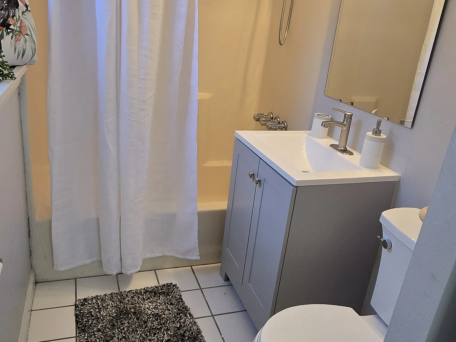 Studio, 450 sqft, $765 — Photo 3