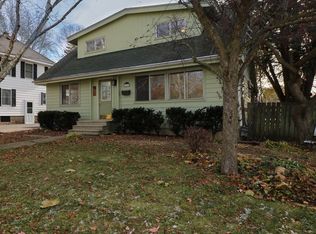 1010 Albert Ave, Sycamore, IL 60178