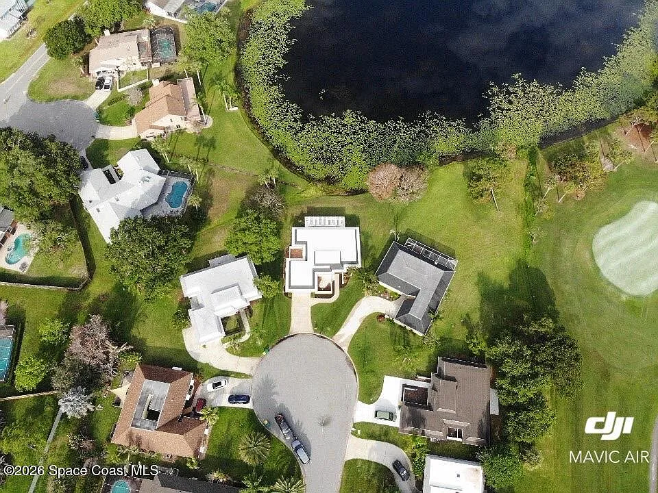 3 bed, 2.0 bath, 1842 sqft, $3,000 — Photo 3