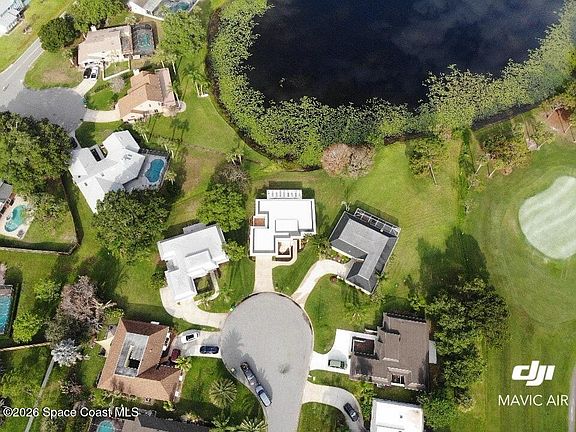 4th image of 1080 Park Ridge Pl