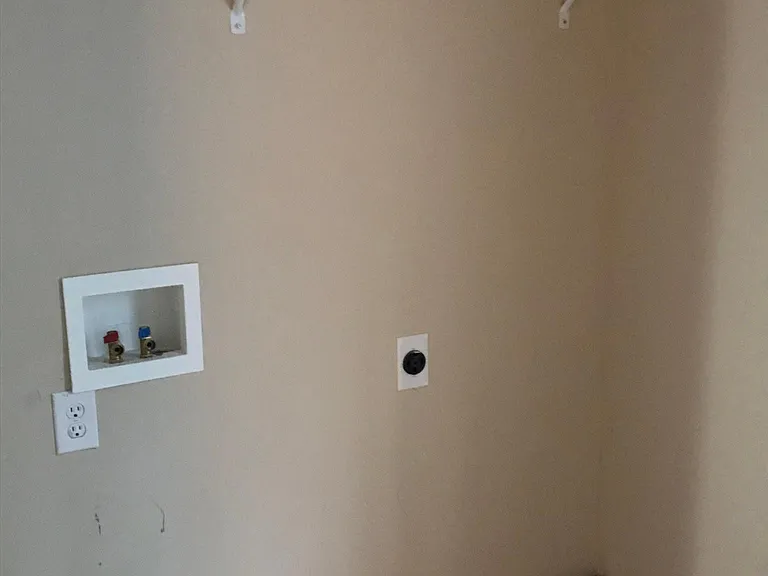 Washer/ dryer hookup