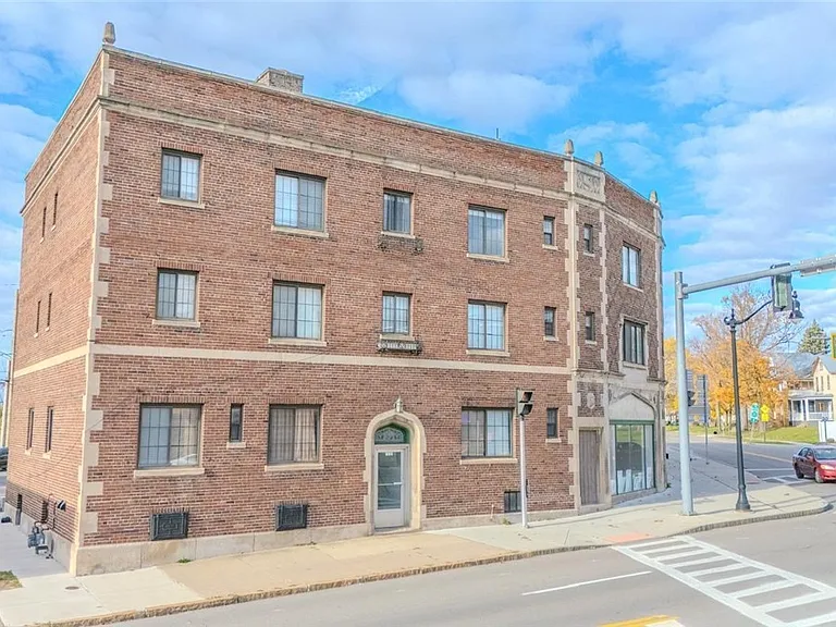 530 Main St #14 — Photo 4