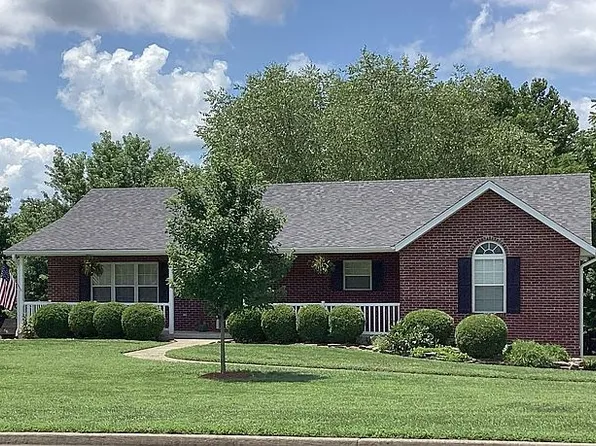 8004 Hunters Ln, Jefferson City, MO 65101