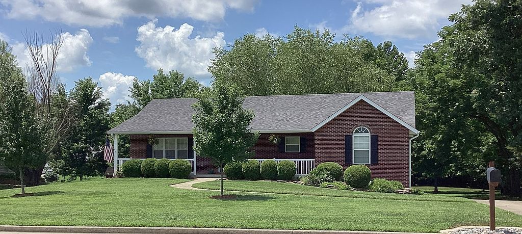 8004 Hunters Ln - Property Image