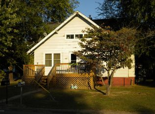 610 N Mill St, Carrier Mills, IL 62917