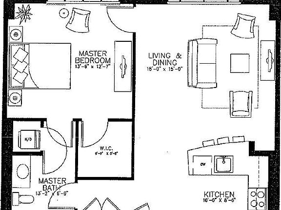 large 1 bedroom is great for couple, with large walk-in clos