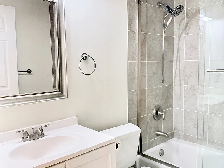 825 Dogwood Dr #B — Photo 10