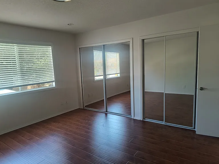 10208 Pinewood Ave #7 — Photo 14