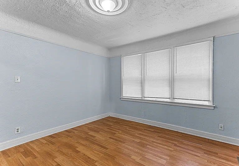 14814 Sussex St #1 — Photo 6