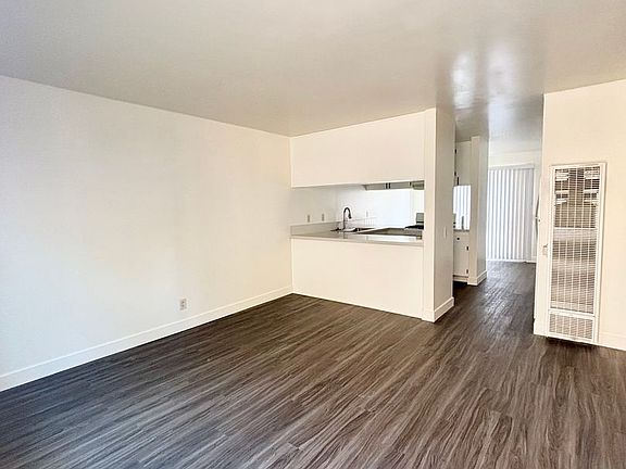3rd image of 728 N D St APT 2