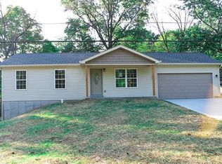 24 Valley Rd, Saint Charles, MO 63303