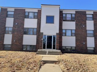 1337 SW Clay St APT 3, Topeka, KS 66604