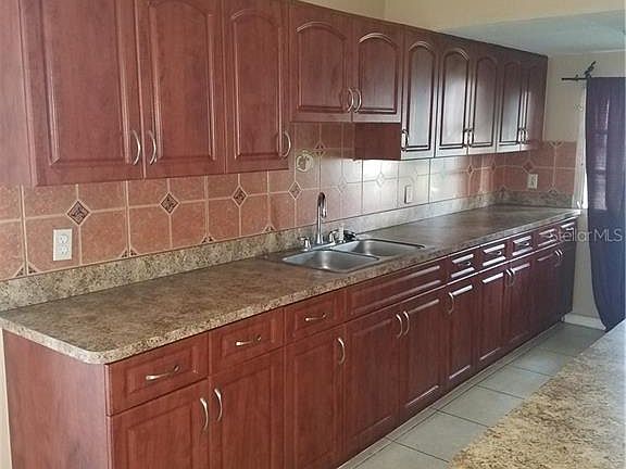 3rd image of 6808 N Himes Ave
