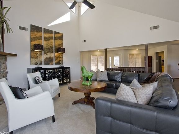 3rd image of 4005 N Hills Blvd