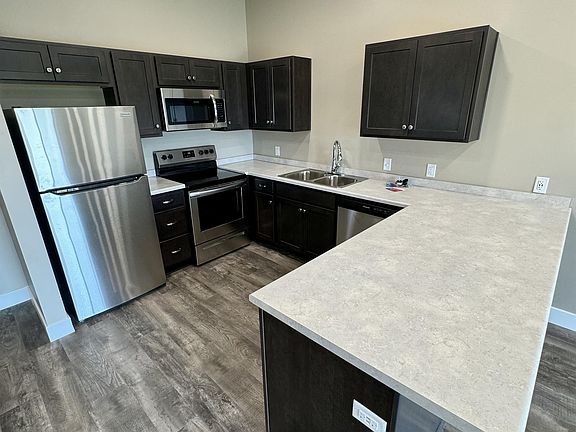 3rd image of 8781 Lexington Ave #24
