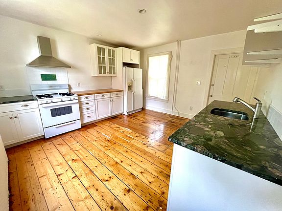 3rd image of 86 N 5th St #1