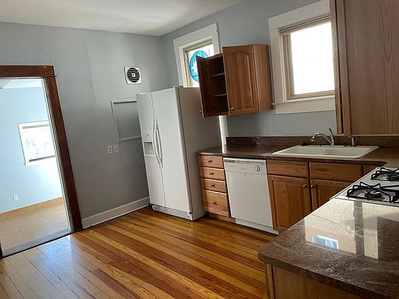 3rd image of 1757 Race St